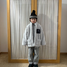 Load image into Gallery viewer, Zip Fluffy Fleece Jacket