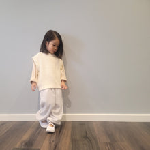 Load image into Gallery viewer, Mellow Cotton Knitted Vest