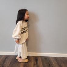 Load image into Gallery viewer, Big Lettering Sweater