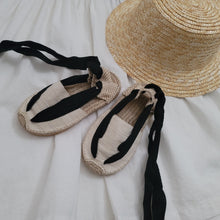 Load image into Gallery viewer, Plum shoes