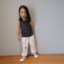 Load image into Gallery viewer, Shocky Sleeveless Top