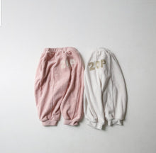 Load image into Gallery viewer, 20P Towel Sweat Pants