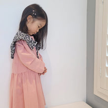 Load image into Gallery viewer, Lauren Shoulder Cape