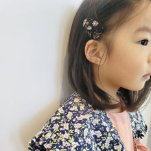 Load image into Gallery viewer, Lauren Shoulder Cape