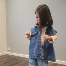 Load image into Gallery viewer, Overfit Denim Vest