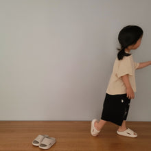 Load image into Gallery viewer, Bok Slippers