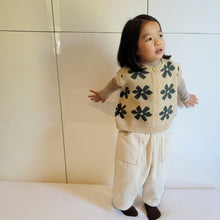 Load image into Gallery viewer, Peanut Corduroy Cargo Pants