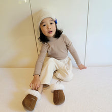 Load image into Gallery viewer, Bong Turtleneck Top