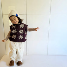 Load image into Gallery viewer, Byeats Knit Vest