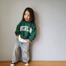 Load image into Gallery viewer, Berlin Sweatshirt
