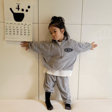 Load image into Gallery viewer, Trifa Pullover Jumper