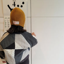 Load image into Gallery viewer, Lao Knit Bonnet