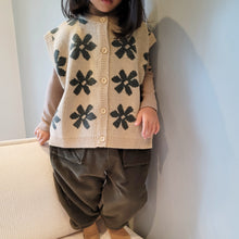 Load image into Gallery viewer, Peanut Corduroy Cargo Pants