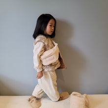 Load image into Gallery viewer, Karit Dumble Hip Sack