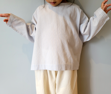 Load image into Gallery viewer, Biscuit Pullover