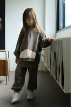 Load image into Gallery viewer, Bay Sweatshirt