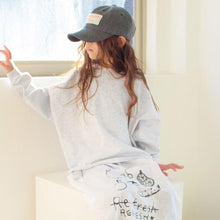 Load image into Gallery viewer, Jolly Boxy Long-sleeve Tee