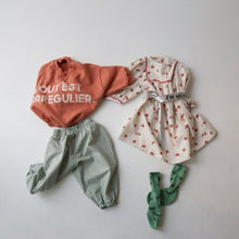 Load image into Gallery viewer, Big Lettering Sweater