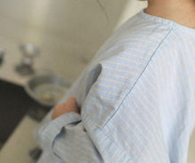 Load image into Gallery viewer, Biscuit Pullover