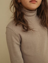 Load image into Gallery viewer, Bong Turtleneck Top