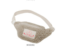 Load image into Gallery viewer, Karit Dumble Hip Sack