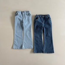 Load image into Gallery viewer, Bibi Bootcut Jeans
