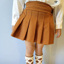 Load image into Gallery viewer, Pleated Wrap Skirt Shorts
