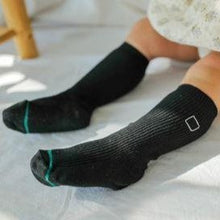 Load image into Gallery viewer, Reiben Socks Set
